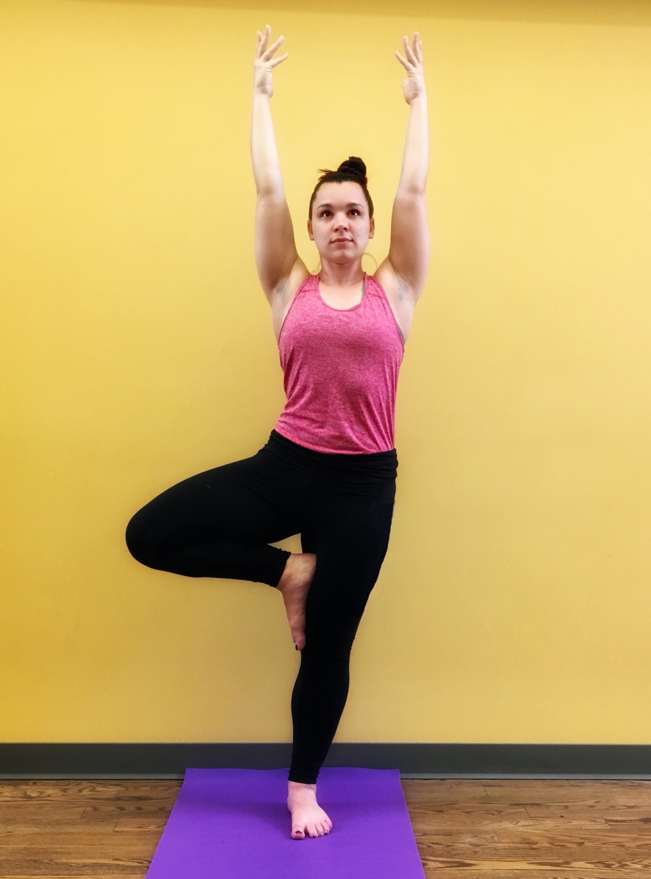 How to Comfortably Sit Cross-Legged in Yoga - CalorieBee