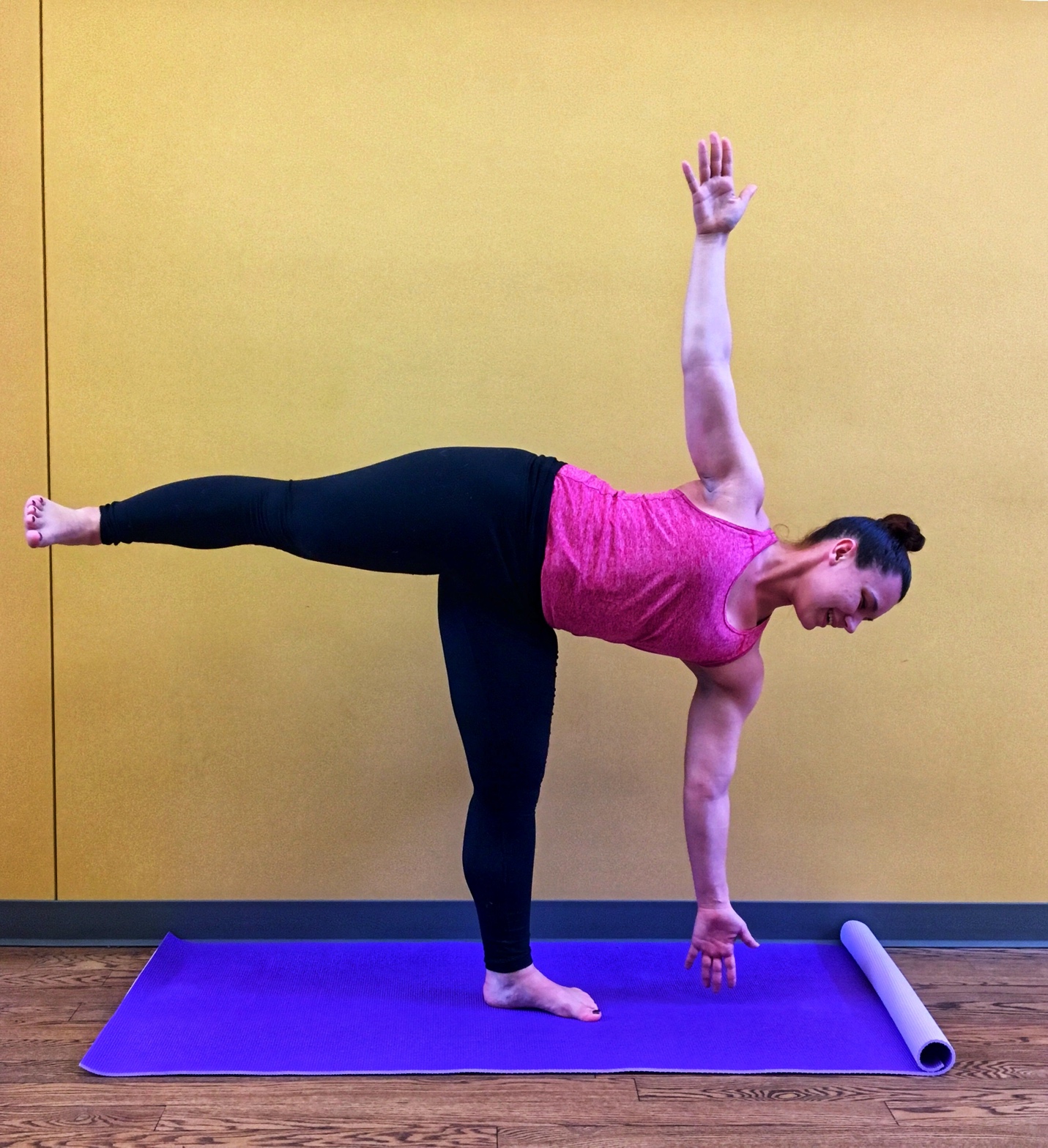 Balancing Table (Dandayamna Bharmanasana) – Yoga Poses Guide by WorkoutLabs